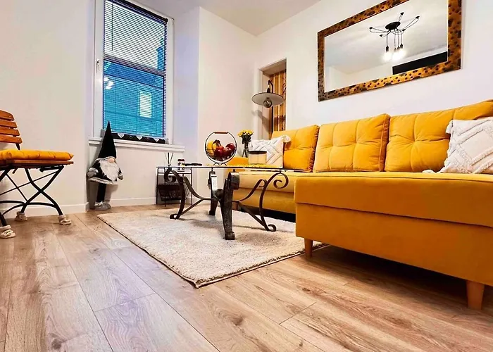 Remarkable 1-Bed Apartment In Dundee